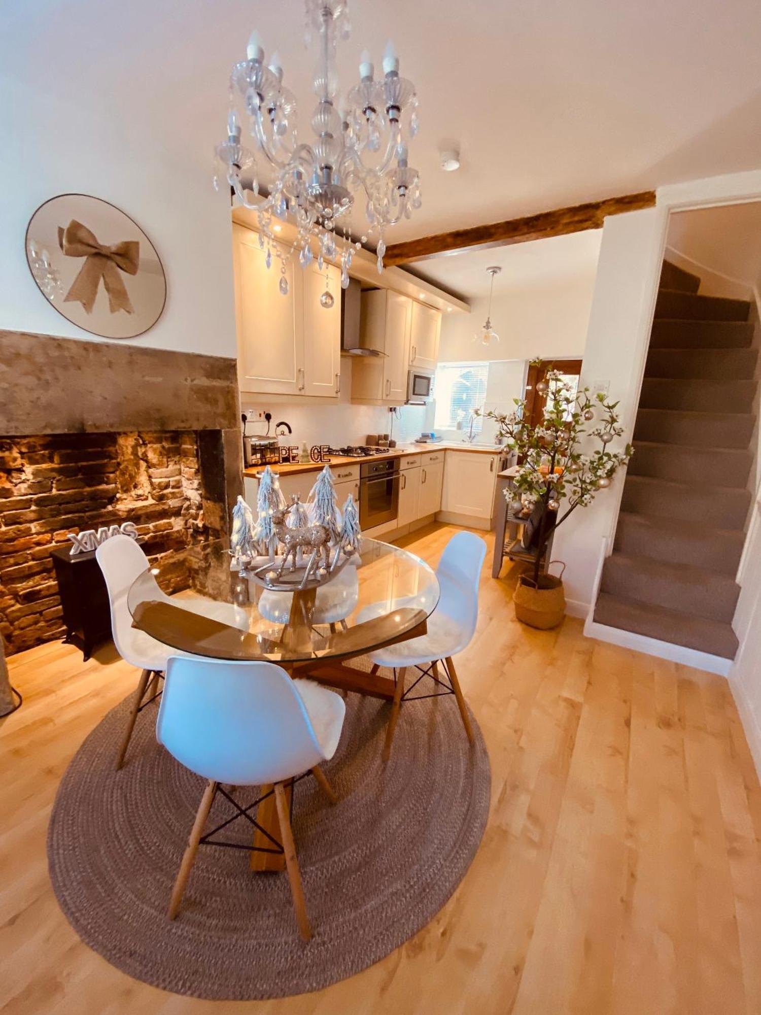 The Tenth House, Grade II Listed Georgian Town House, Wirksworth, Derbyshire, Peak District Cottage, Sleeps 4 Экстерьер фото
